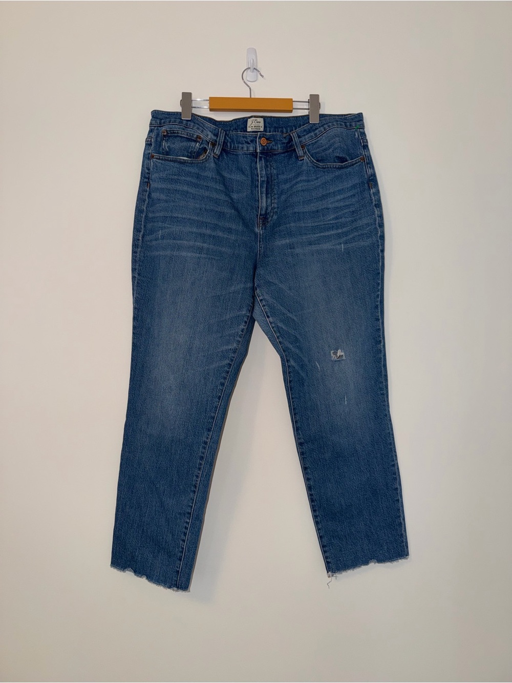 J Crew slim broken in boyfriend cigarette jeans Classic Blue denim capsule 35 - Picture 2 of 10